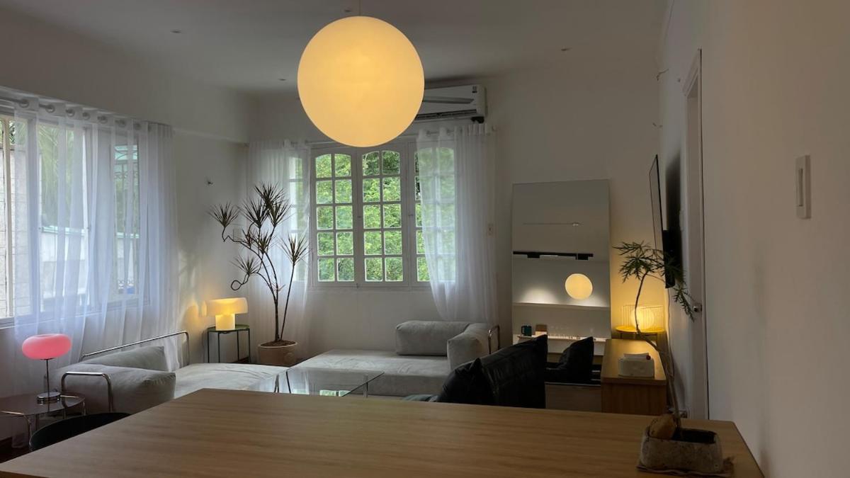 Elegant 2br 2baths In Historic Building TP. Hồ Chí Minh